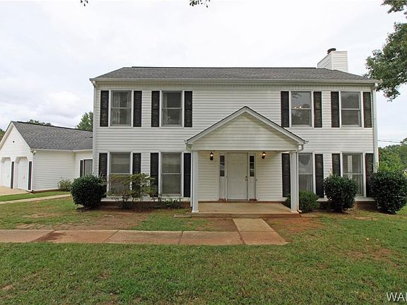 3rd image of 7519 Country Hill Ln