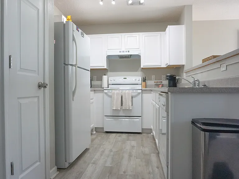 183 Swaying Pine Ct — Photo 6