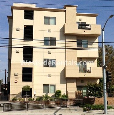 1st image of 11305 Moorpark St #2