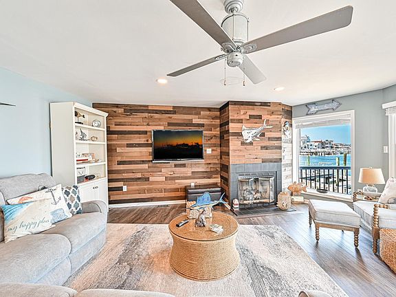 5th image of 1612 Pleasure Ave APT 1