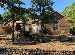 42 Largo Dr, Hot Springs Village, AR 71909