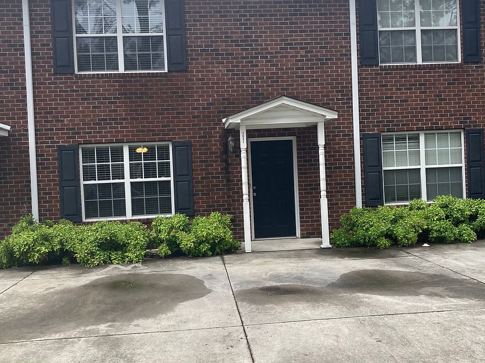 1st image of 3031 Julian Dr NE