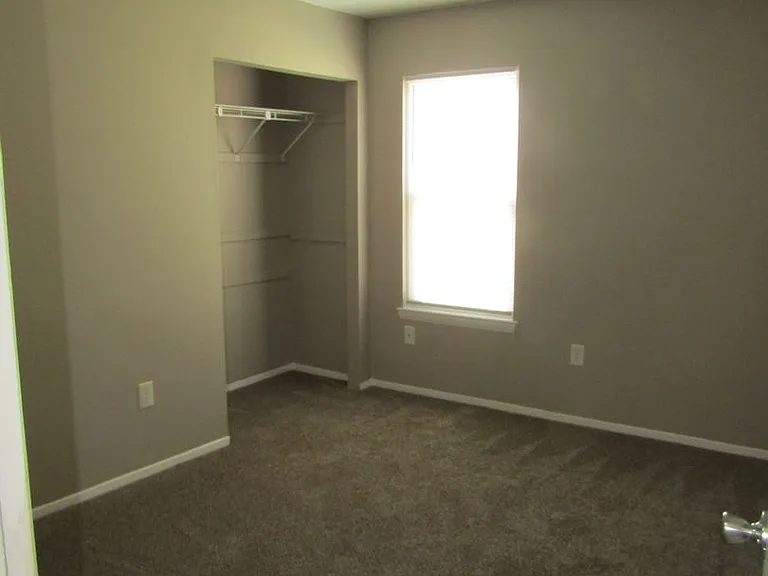 1256 Eaglewood Dr — Photo 20