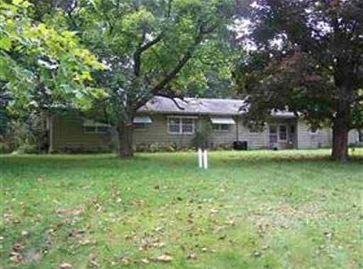2nd image of 2010 Prairie Du Chien Rd NE