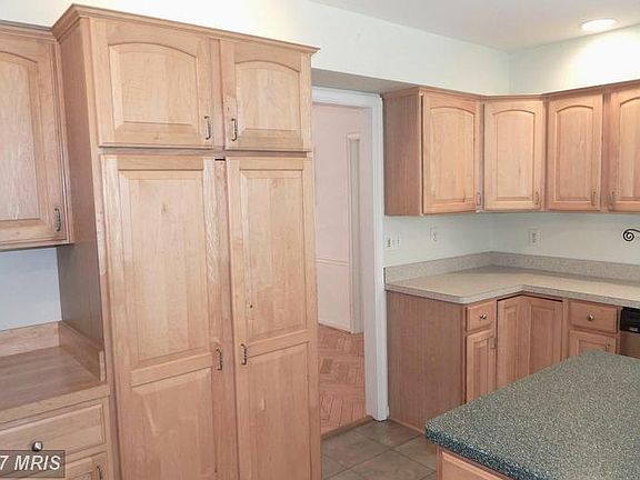 Deep Pantry-Butcher Block Cutting Board Countertop