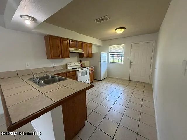 4611 Michigan Ave #D2 — Photo 3