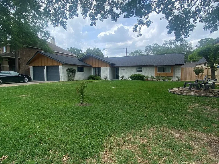 12930 Kimberley Ln — Photo 1