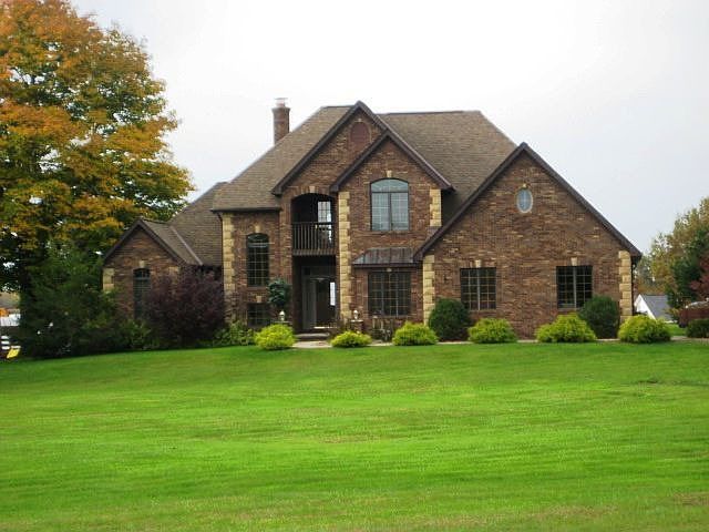 All Brick 4bed/2.5ba 3 car