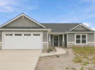 17330 Fett Dr, Huntertown, IN 46748