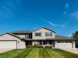 2586 Telluride Trl, Green Bay, WI 54313