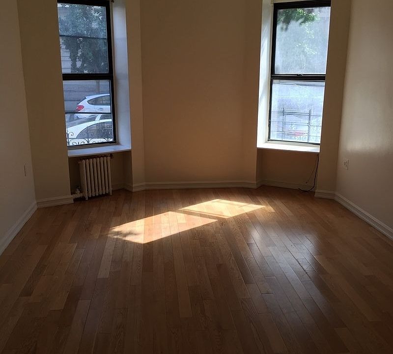 1st image of 1864 Adam C Powell Blvd #5