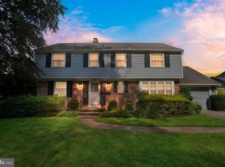 121 Rockingham Rd, Cherry Hill, NJ 08034