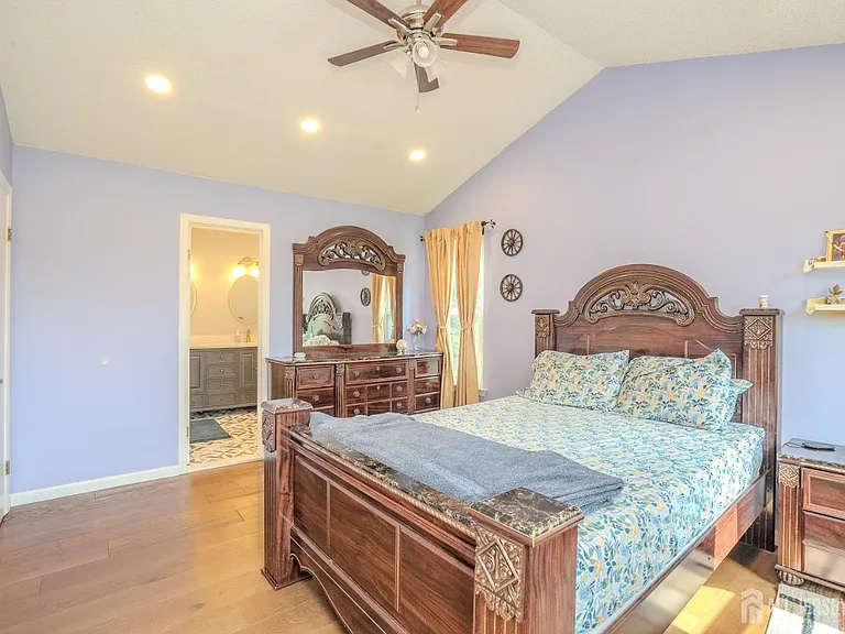 63 Carlisle Ct — Photo 25
