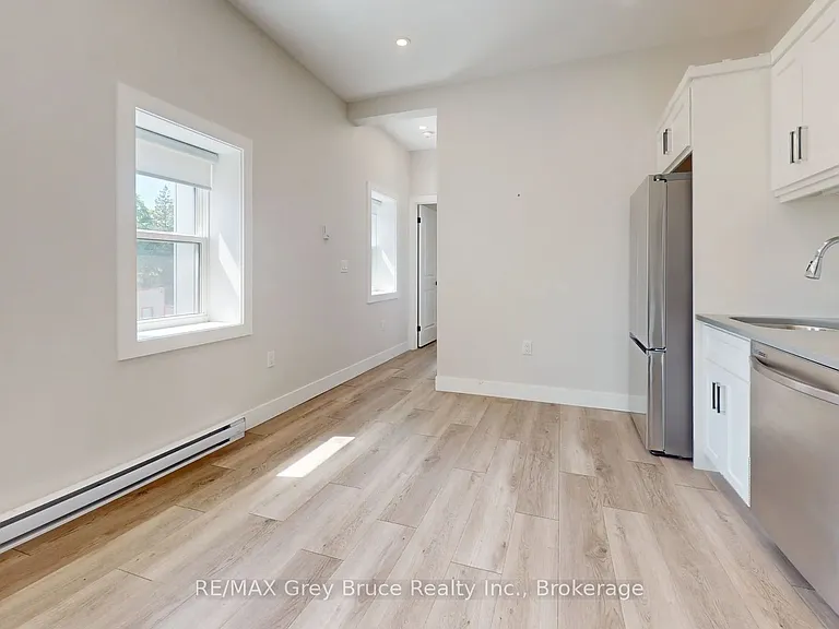 39 1st Ave S #11 — Photo 6