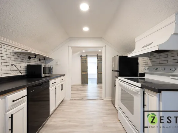 20830 Westview Ave, 20830 Westview Ave APT 2, Ferndale, MI 48220