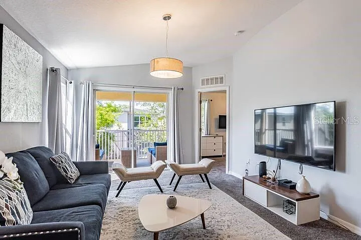 2788 Club Cortile Cir #B — Photo 8