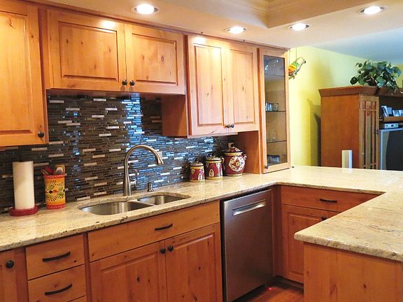 2nd image of 15800 Village Green Dr Unit 40