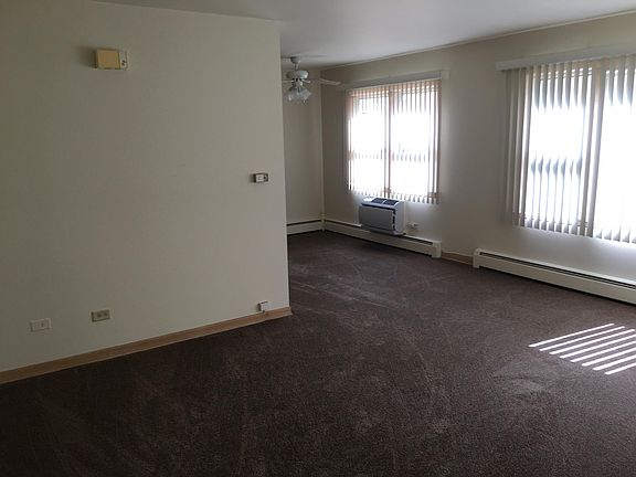 3rd image of 216 Marengo Ave APT 1N