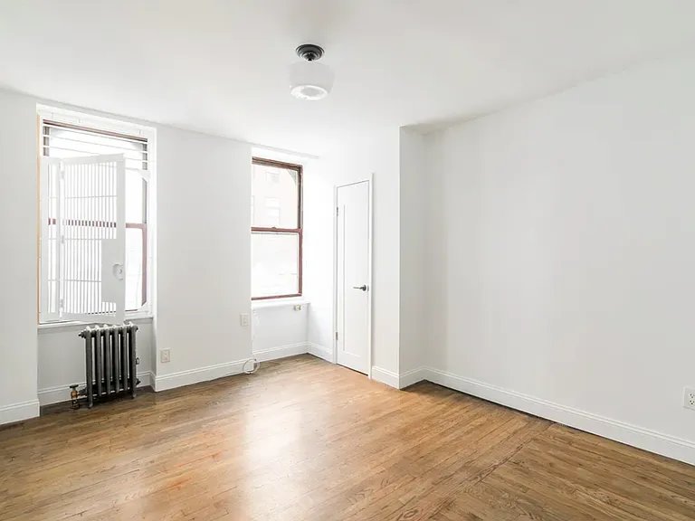 108 8th Ave #PH — Photo 7