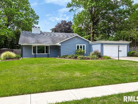 3rd image of 22 Parkwood Dr