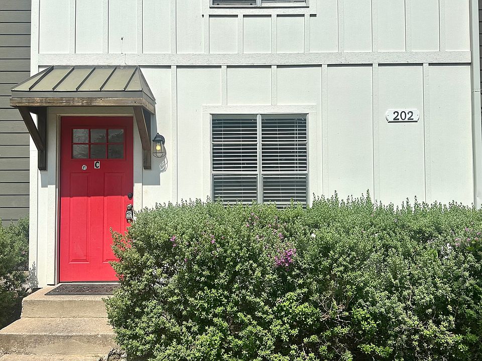 1st image of 202 N 2nd St APT C