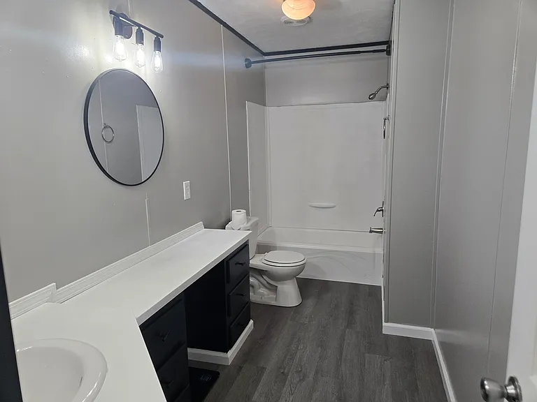 386 Blakefield Dr — Photo 3
