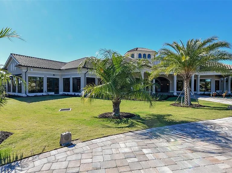 5624 Palmer Cir #203 — Photo 40