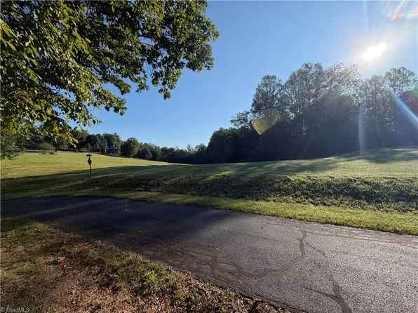 LOT 29 Cabin Cove Ln, Moravian Falls, NC 28654