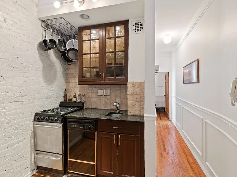 152 E 83rd St #5A — Photo 5