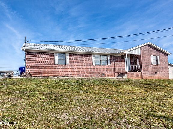 2nd image of 322 Shamrock Dr