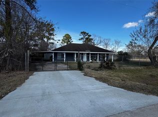 4709 34th St, Dickinson, TX 77539