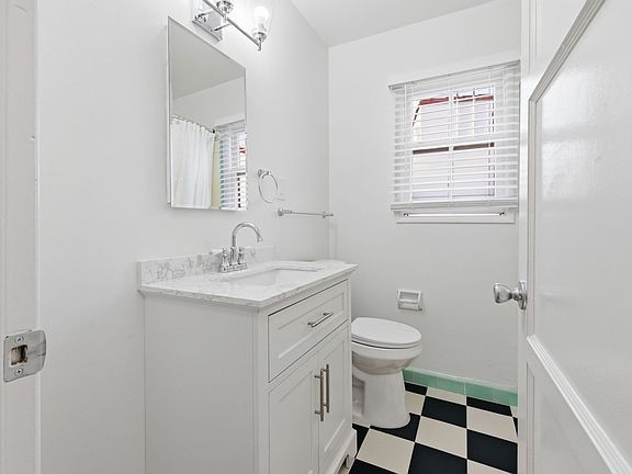 5th image of 3231 E 2nd St #7