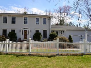 30 Silver Rdg, Veazie, ME 04401