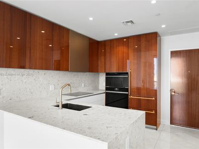 2678 Tigertail Ave #612, Miami, FL, 33133