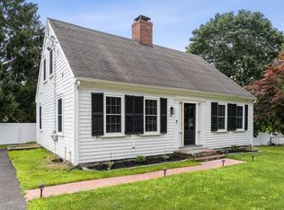 142 Elm St, Kingston, MA 02364
