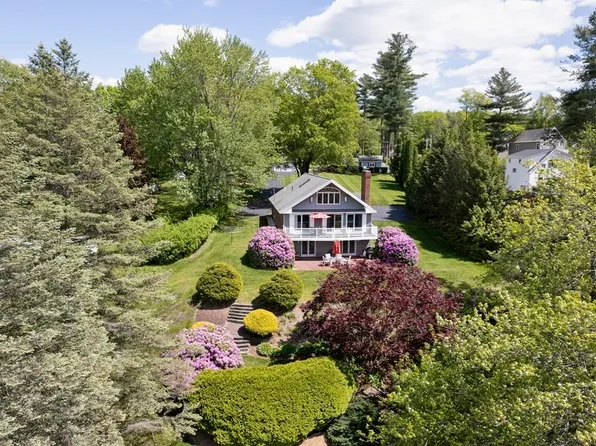 7 Sunrise Dr, Sutton, MA 01590