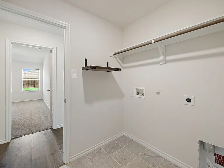 214 Crookedfield Dr — Photo 15