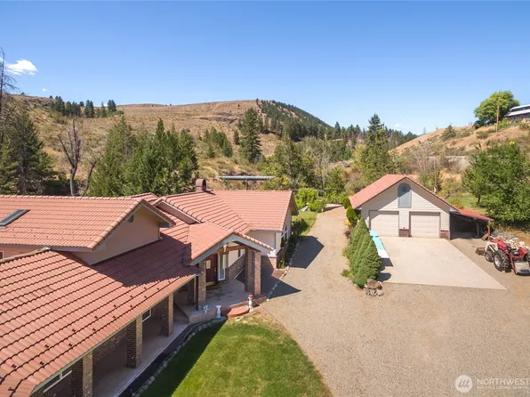 572 B W Chewuch Rd (Barron Blvd), Winthrop, WA 98862