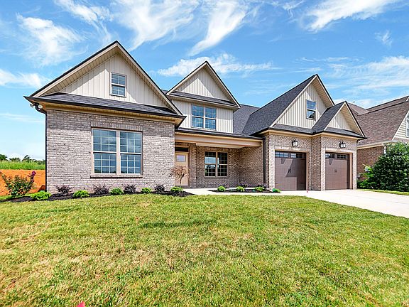 3rd image of 456 Maclaren Way