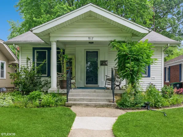 917 Lincoln St, Hobart, IN 46342