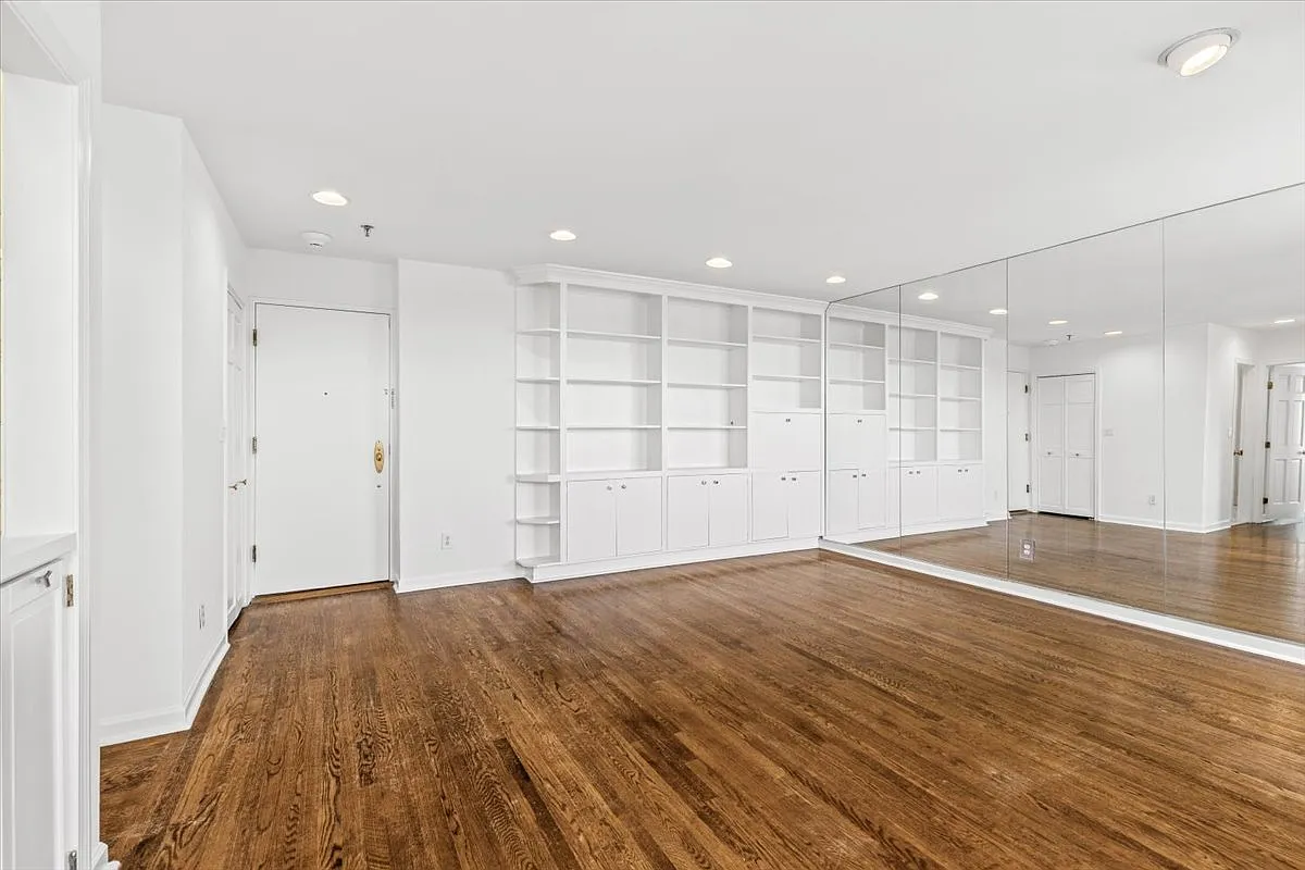 1 bed, 726 sqft, $3,900 — Photo 4