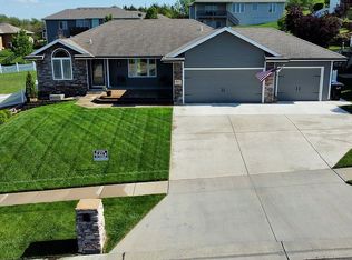 6217 SW 48th Pl, Topeka, KS 66610