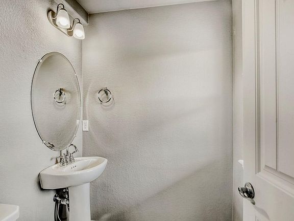 1/2 bath main floor