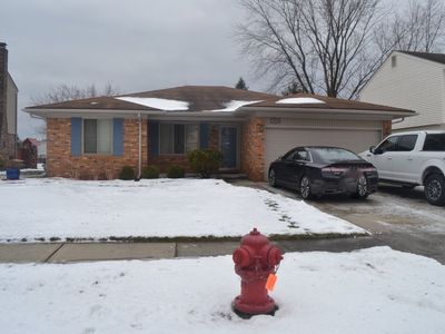 7945 Charrington Dr, Canton, MI, 48187