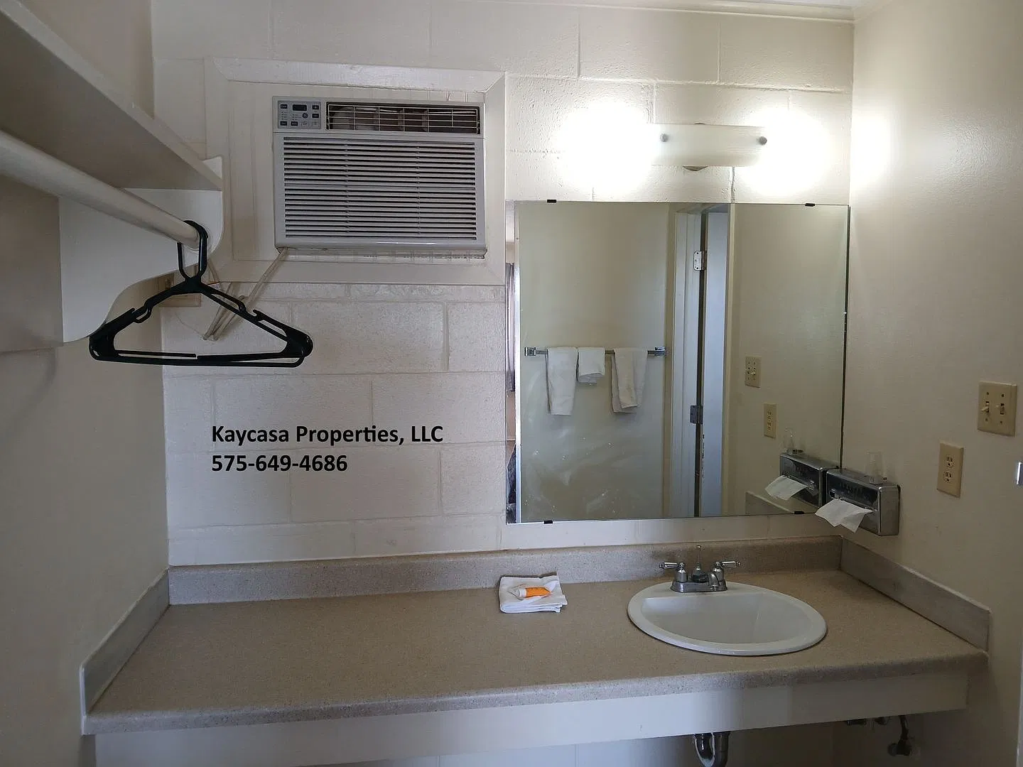 Fully Furnished Studio Apartment — Photo 4