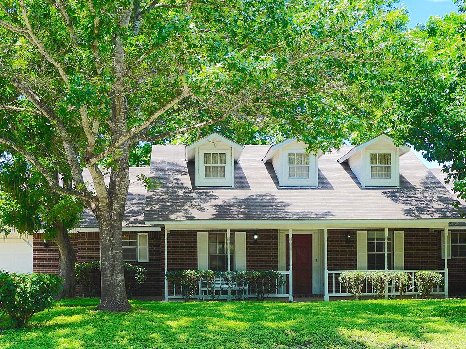 1st image of 922 Earl Dr
