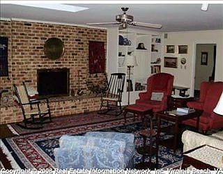 4th image of 11 Jonquil Ln