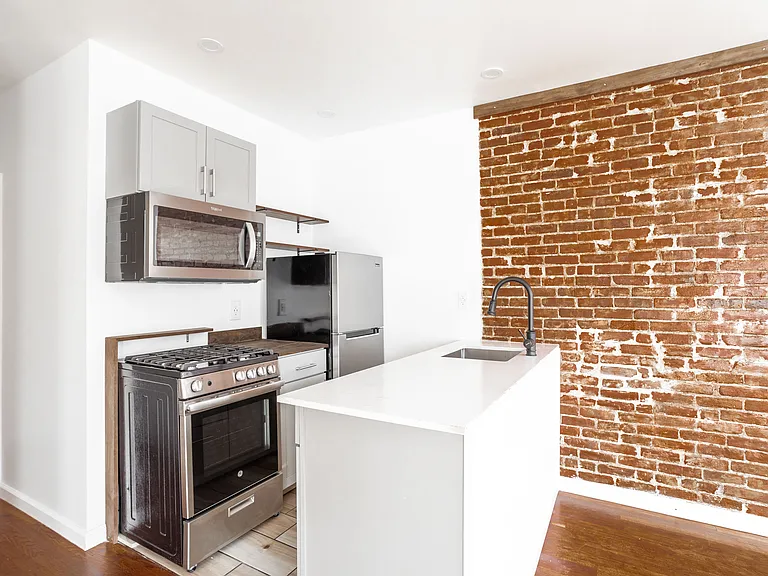 509 W 173rd St #4 — Photo 3
