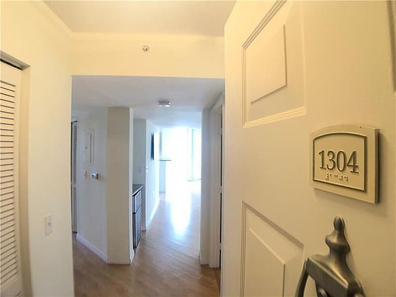 5th image of 520 SE 5th Ave APT 1304
