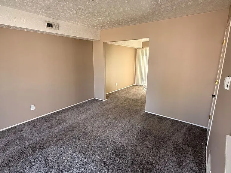 Southdale Square Apartments — Photo 143